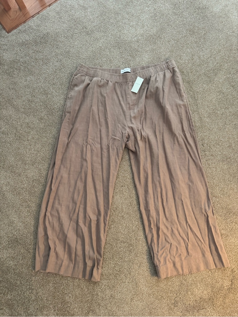 Abercrombie & Fitch Women's Wide-Leg Trousers in Taupe